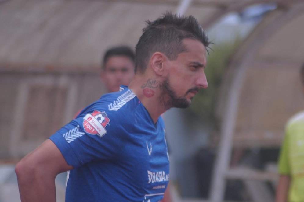 Flavio Beck Junior Putuskan Berpisah dengan PSIS Semarang Flavio Beck Junior Putuskan Berpisah dengan PSIS Semarang