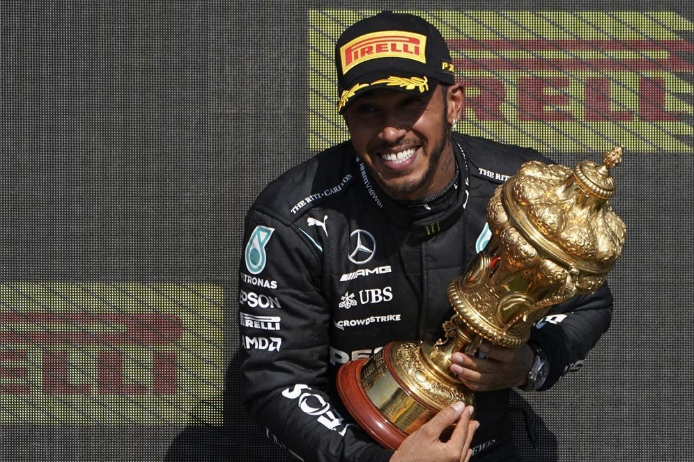 Lewis Hamilton: Max Verstappen Agresif, Tak Beri Saya Ruang