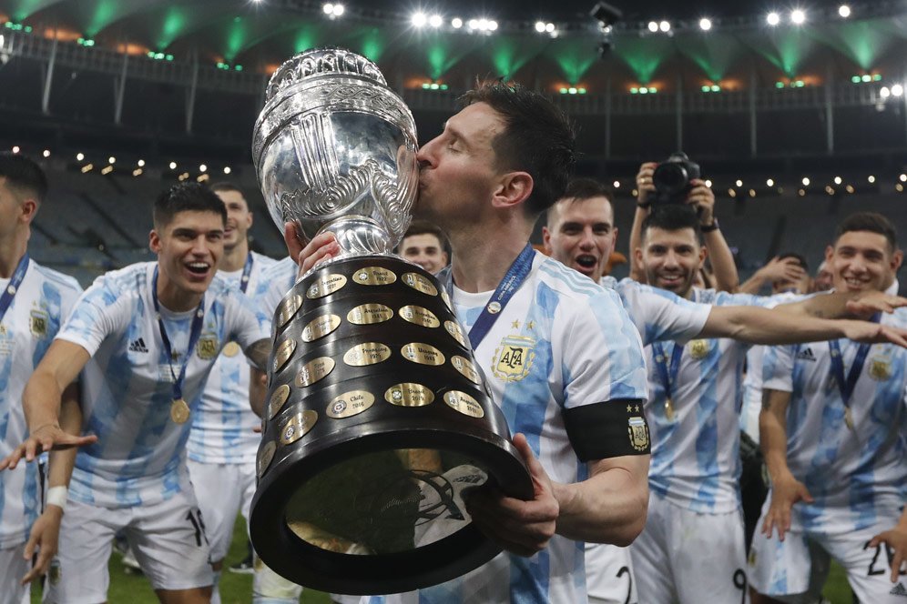 6 Pemain Argentina dengan Koleksi Trofi Terbanyak, Lionel Messi Posisi Berapa?