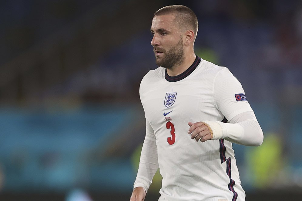 Gemilang di Euro 2020, Luke Shaw Ditunggu Kontrak Baru di Manchester United