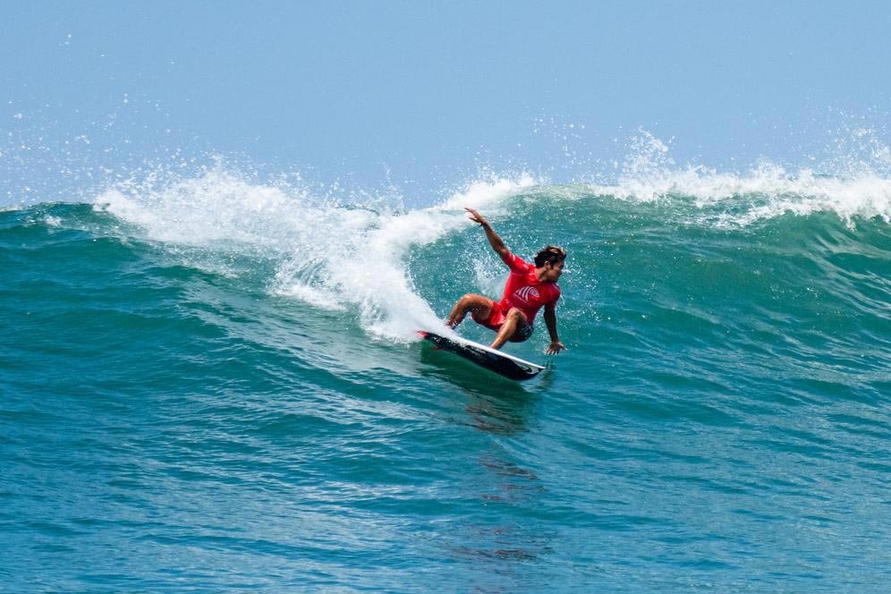 Grogi Surfing di Tempat Kelahiran, Rio Waida Siap Wakili Indonesia di Olimpiade Tokyo 2020