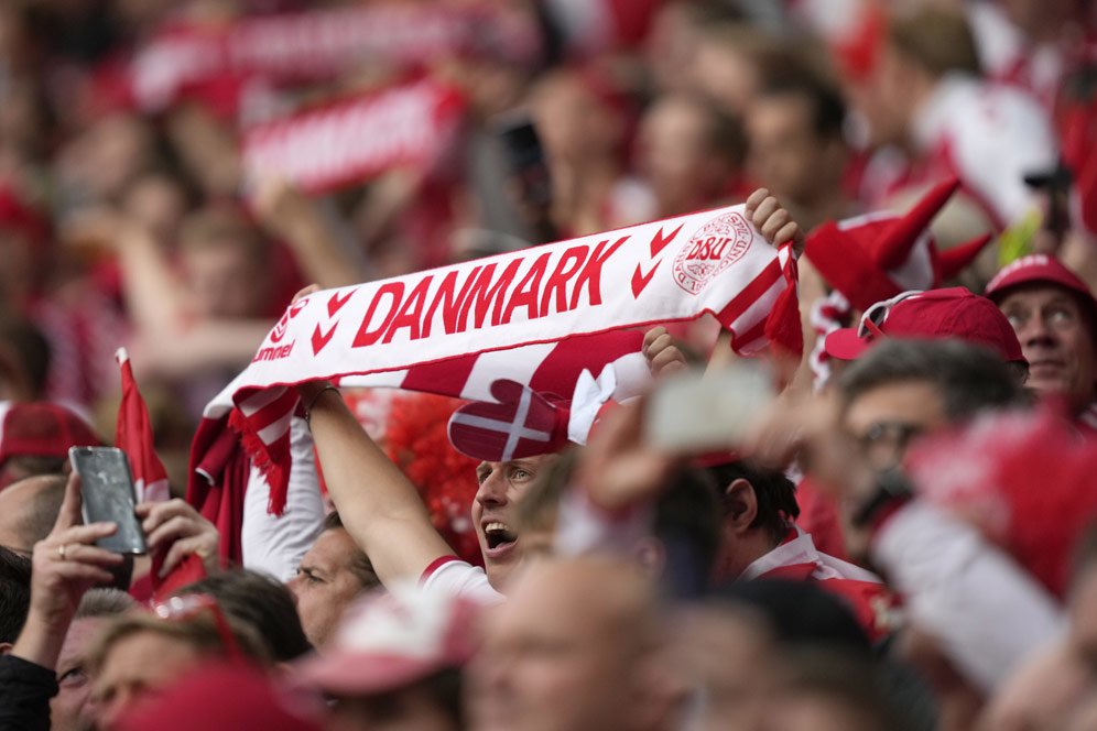 Euro 2020: Tim Nasionalnya Lolos ke Semifinal, Ibu Kota Denmark 'Meledak'