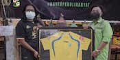 Jersey Mat Halil di Persebaya Terlelang Rp130 Juta, Termahal di Indonesia Jersey Mat Halil di Persebaya Terlelang Rp130 Juta, Termahal di Indonesia