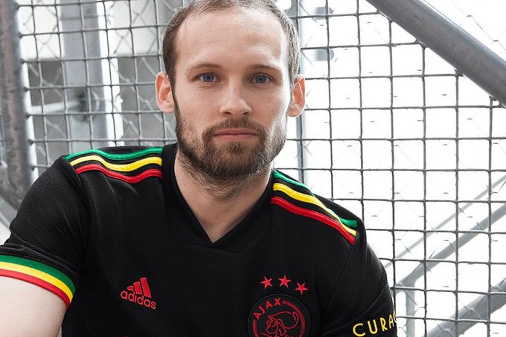 Jersey 'Three Little Birds' Bob Marley 2021-22 Dirilis, Ajax Panen Pujian, Auto Laris