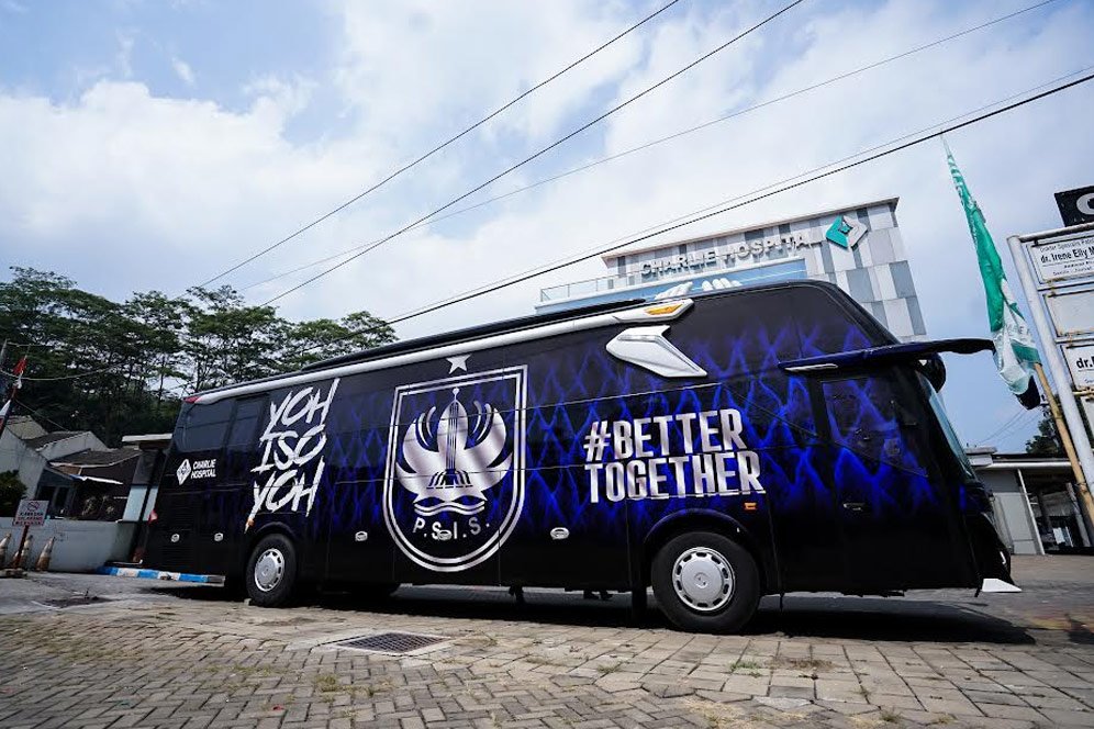 PSIS Semarang Punya Bus Baru untuk Mengarungi BRI Liga 1 2021/2022 PSIS Semarang Punya Bus Baru untuk Mengarungi BRI Liga 1 2021/2022