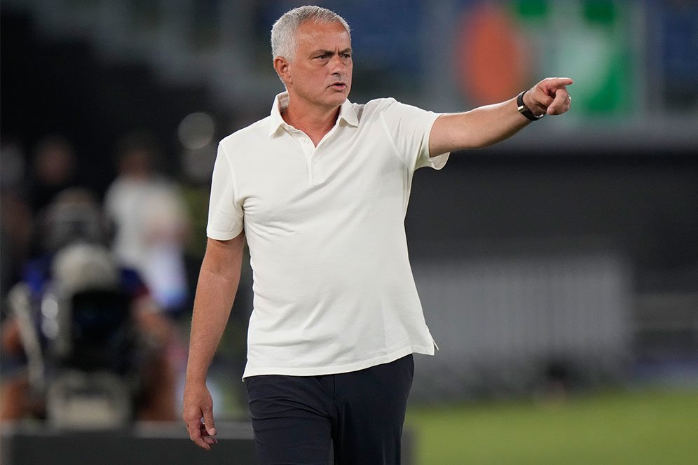 AS Roma Telan Kekalahan Perdana, Mourinho: Saya Harus Cari Tahu Kenapa