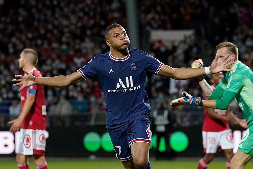 Hasil Ligue 1: Kylian Mbappe Bersinar, PSG Gasak Brest 4-2