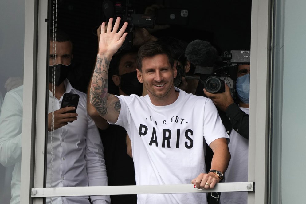 Video: Siap 86! Lionel Messi Tes Medis di Paris Dengan Kawalan Puluhan Polisi