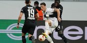 Mesut Ozil Cetak Gol, Fenerbahce Imbangi Eintracht Frankfurt