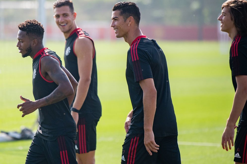 Diogo Dalot Unggah Foto Latihan Bareng Ronaldo: Seperti Lirik Pacar, Kagum Lihat The GOAT