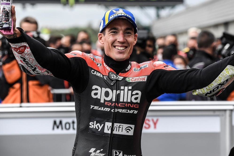 Gowes di Lombok, Aleix Espargaro Beli Kartu Perdana XL Jelang Sesi Pra-Musim MotoGP Mandalika