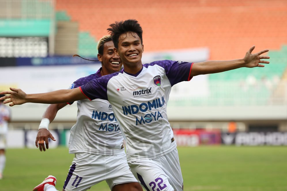 Hasil BRI Liga 1: 10 Pemain Persita Bekuk Persela, Barito dan Borneo Berbagi Poin