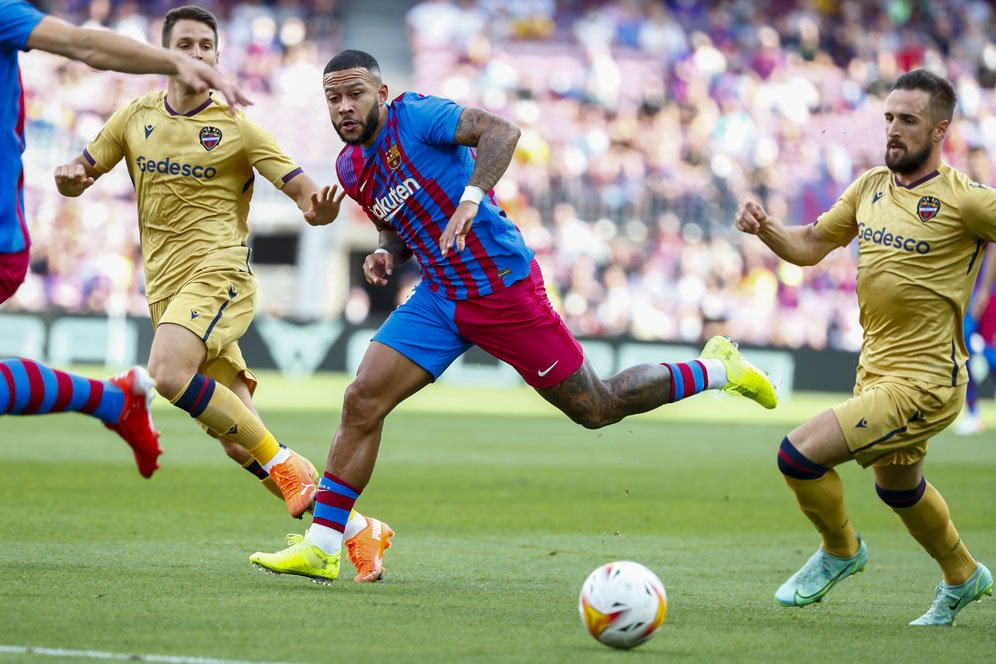 Man of the Match Barcelona vs Levante: Memphis Depay