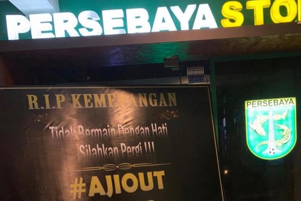 Persebaya Payah, Bonek Bicara Tagar Aji Out dan Kritisi Performa Rachmat Irianto