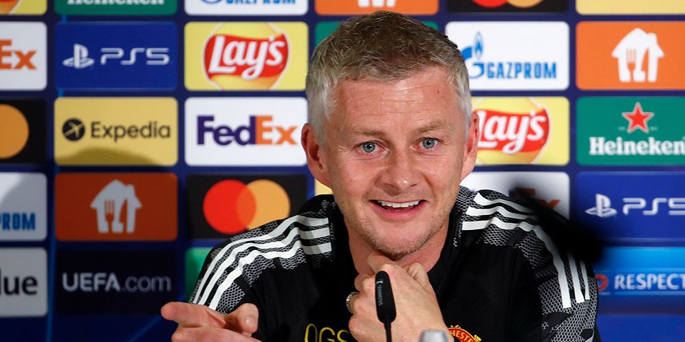Dikritik Sir Alex Ferguson karena Ronaldo, Begini Respon Santai dari Solskjaer