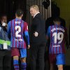 Barcelona Pecat Koeman, Netizen: Fans Puig Kumpul Sini Yuk Selfie, Pulangin Xavi Barcelona Pecat Koeman, Netizen: Fans Puig Kumpul Sini Yuk Selfie, Pulangin Xavi
