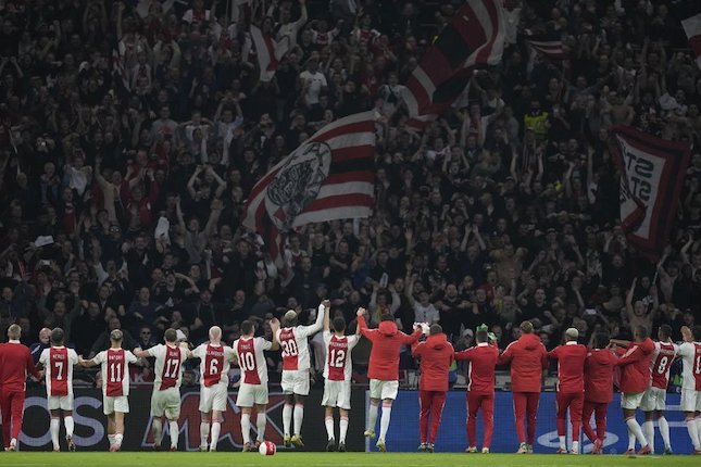 Ajax Semakin Berjaya