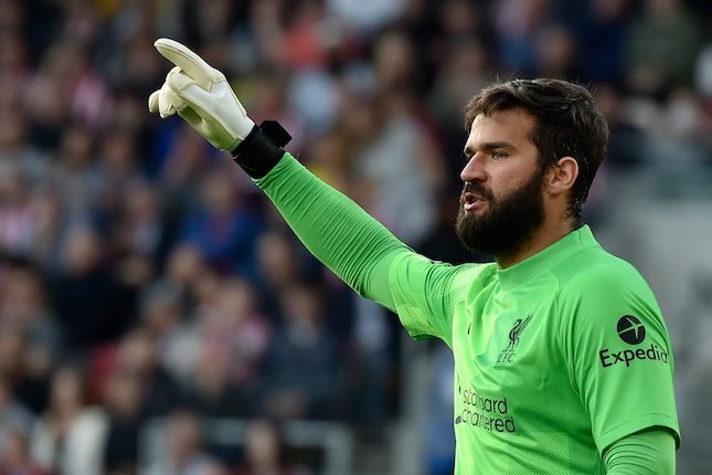 Debut Alisson di Carabao Cup