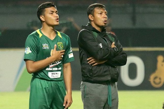 Rachmat Irianto (kiri) (c) Bola.com/Aditya Wany