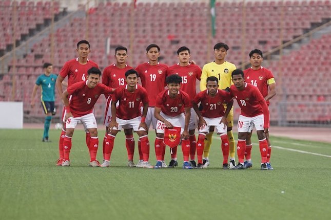 Starting XI Timnas Indonesia U-23 ketika menghadapi Australia U-23 di leg pertama Kualifikasi Piala Asia U-23, Rabu (26/10/21) malam WIB. (c) dok.PSSI