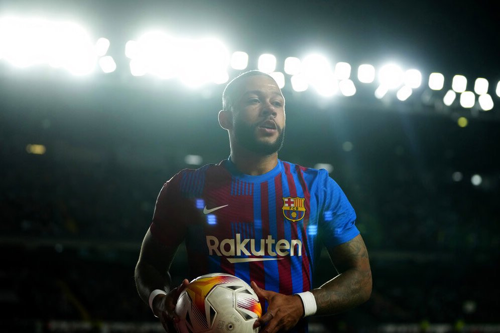 Barcelona Sepakat Jual Memphis Depay ke Atletico Madrid