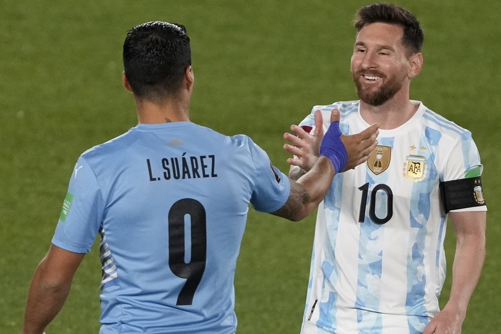 Luis Suarez Masih Mungkin Main Bareng Lionel Messi Sekali Lagi