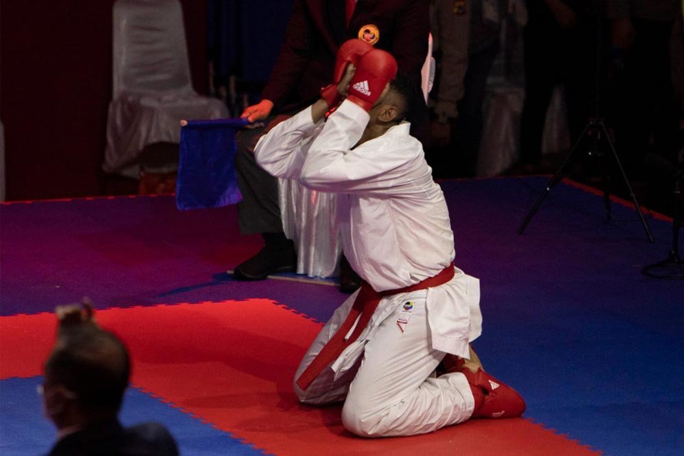 Sempat Ingin Mundur dari Pelatihan, Claudio Nenobesi Justru Sabet Emas Karate PON Papua 2021