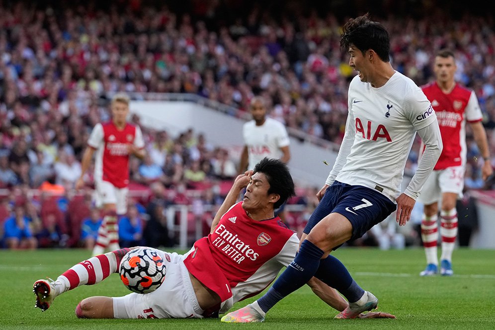 Jadi Pembelian Terbaik Arsenal, Tomiyasu Mengaku Nyaris Gabung Spurs!