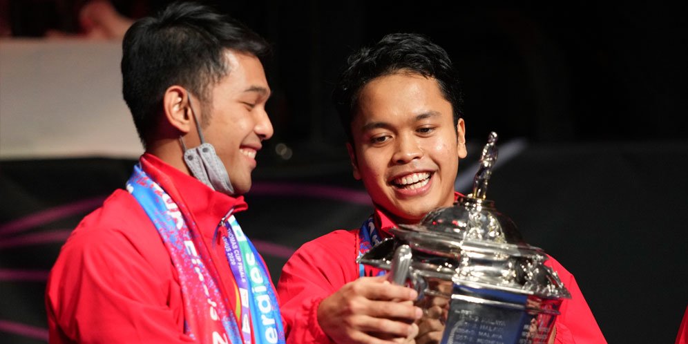 Jokowi Bikin Ucapan Indonesia Juara Piala Thomas, Netizen: Yang Juara PBSI, Lihat Benderanya