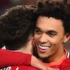 Termasuk Duo Liverpool, Ini Sepuluh Pemain Bertahan dengan Catatan Assist Tertinggi Musim Ini