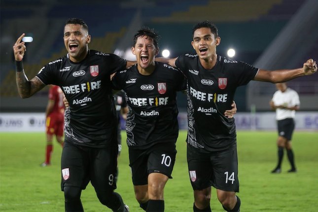 Persis Solo Menang atau Terpental