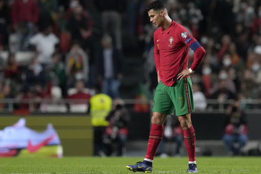 'Santai Saja', Ini Alasan Ronaldo Ngamuk ke Fernando Santos Usai Portugal Kalah dari Serbia