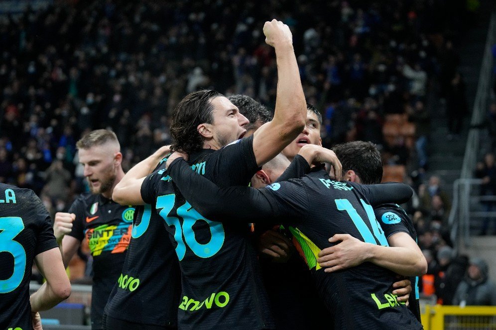 Hasil Pertandingan Inter Milan vs Napoli: Skor 3-2