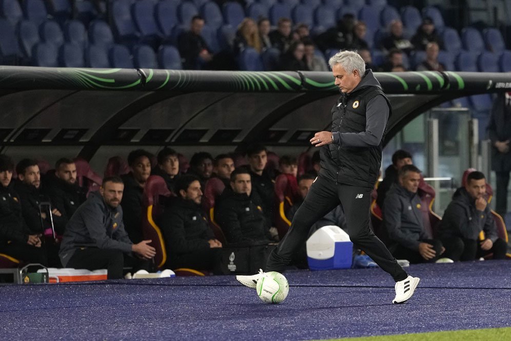 Roma Kalah, Lawan Dapat Penalti, Mourinho Protes Wasit Lagi