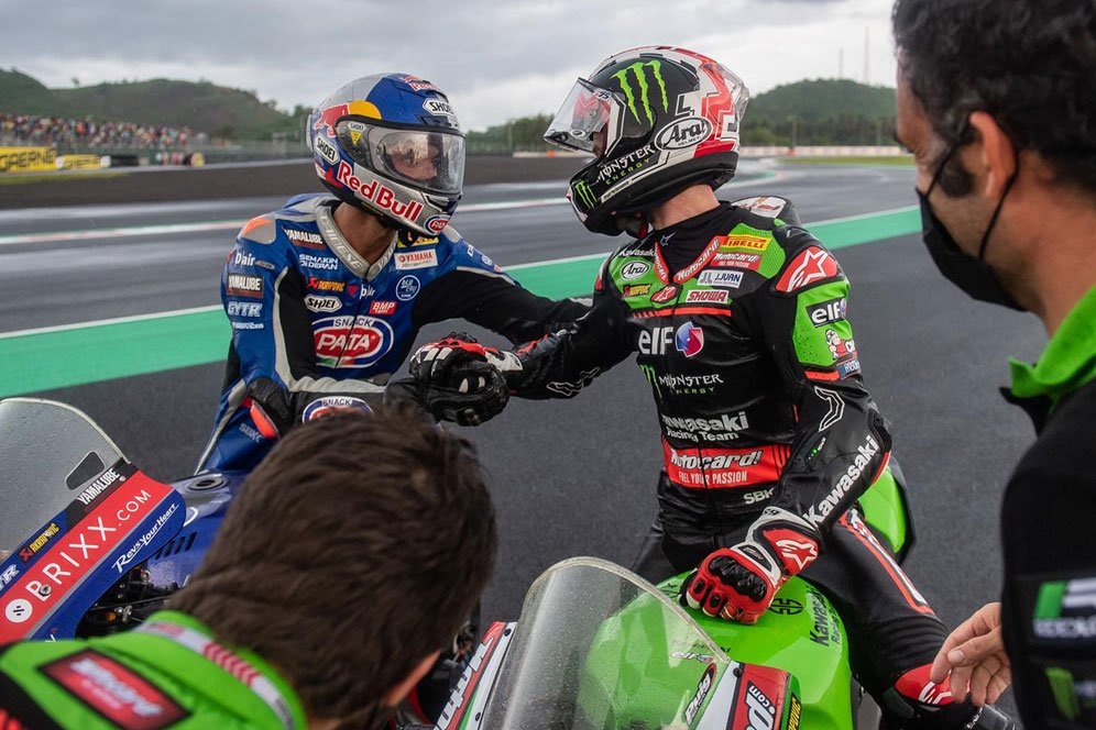 Toprak Razgatlioglu: Semua Rider WorldSBK Mimpi Kalahkan Jonathan Rea