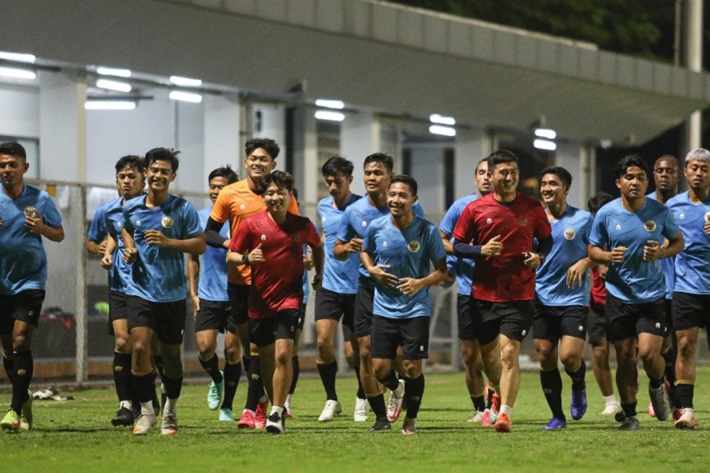 Latihan Pertama Timnas Indonesia di Bandung Diikuti 19 Pemain, 4 Nama Absen