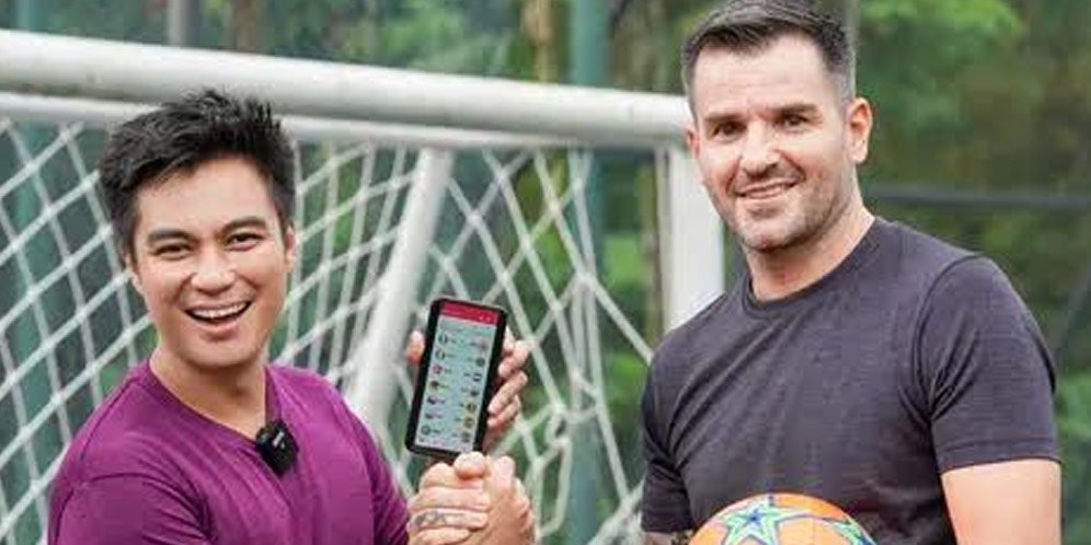 Temui Simon McMenemy, Baim Wong Bakal Rambah Sepak Bola?