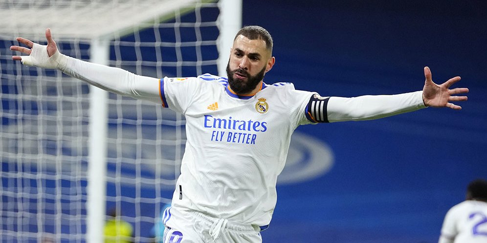 Real Madrid Musim Ini: Benzema + Vinicius = Menang!