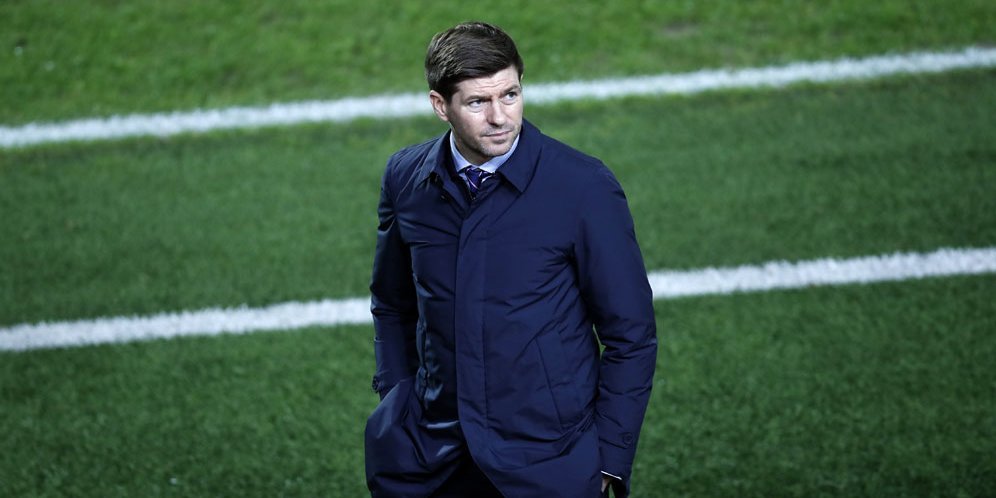 Tak Peduli Soal Laga Emosional, Steven Gerrard Siap Bawa Aston Villa Bungkam Liverpool di Anfield