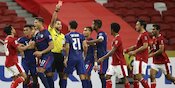 Digembosi 3 Kartu Merah Lawan Indonesia, Pelatih Singapura Tak Mau Hakimi Keputusan Wasit Digembosi 3 Kartu Merah Lawan Indonesia, Pelatih Singapura Tak Mau Hakimi Keputusan Wasit