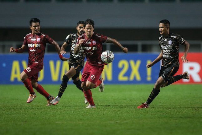 Syarat untuk Hadir di Stadion