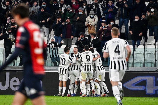 Skuad Juventus merayakan gol Juan Cuadrado ke gawang Genoa, Serie A 2021/22 (c) AP Photo