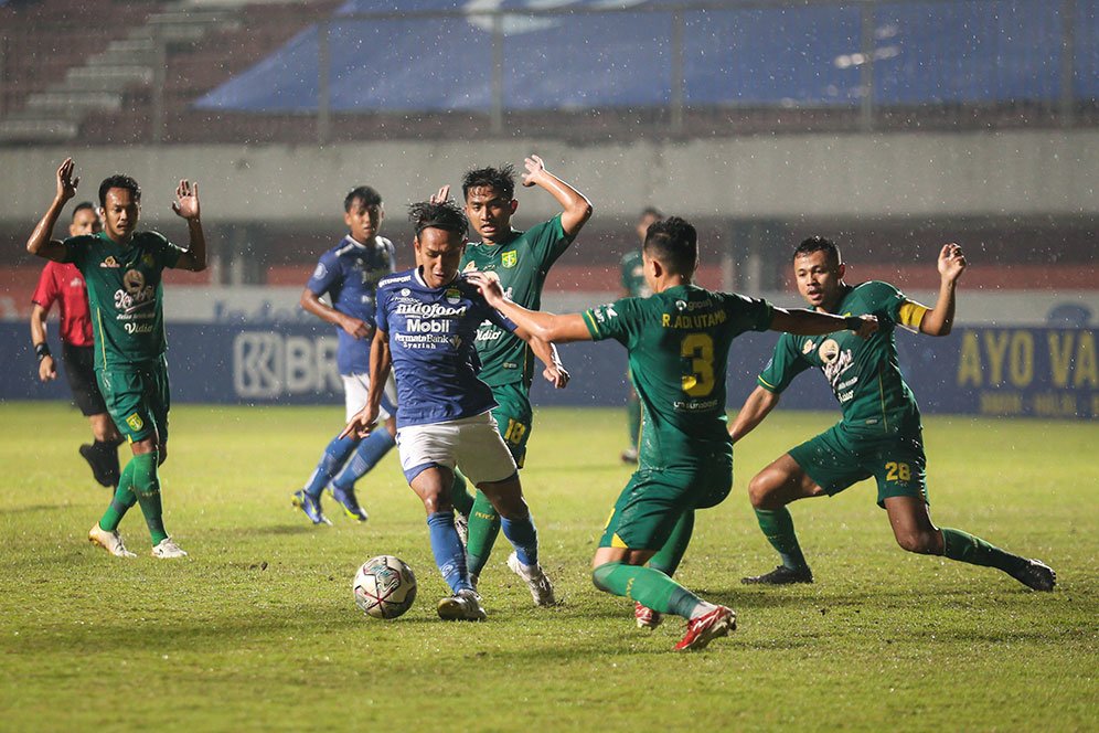 BRI Liga 1: Robert Alberts Kecewa Berat Persib Dipermalukan Persebaya