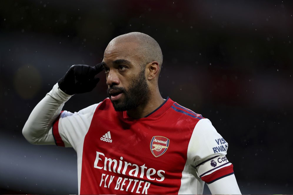 Arsenal Berikan Ban Kapten untuk Lacazette, Kemunduran Besar!