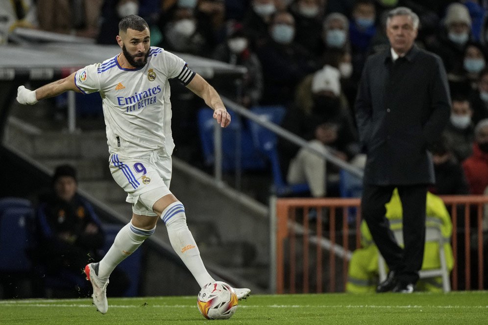 Cabut dari Madrid, Benzema Reunian Dengan Zidane di PSG?