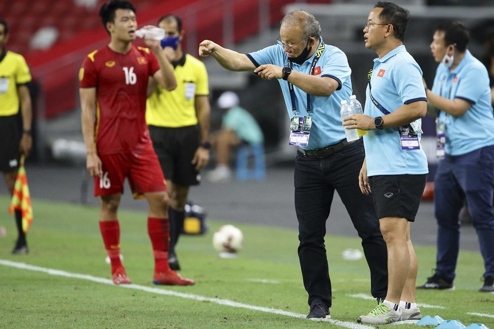 Park Hang-seo Mengeluhkan Wasit Piala AFF: Tak Bisa Tidur, 100 Juta Warga Vietnam Frustrasi!