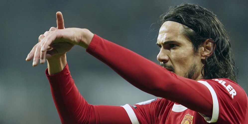 Pedas! Scholes Labeli Cavani Sebagai Pemain yang Memalukan di Manchester United!