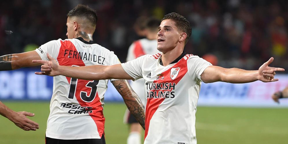 Manchester United Ajukan Tawaran Perdana untuk Julian Alvarez Manchester United Ajukan Tawaran Perdana untuk Julian Alvarez