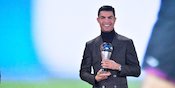 Raih Penghargaan Spesial FIFA, Cristiano Ronaldo Berharap Tularkan Prestasinya ke MU