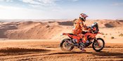 Dari Petaka ke Podium: Danilo Petrucci Finis Ketiga di Stage 4 Reli Dakar 2022 Dari Petaka ke Podium: Danilo Petrucci Finis Ketiga di Stage 4 Reli Dakar 2022
